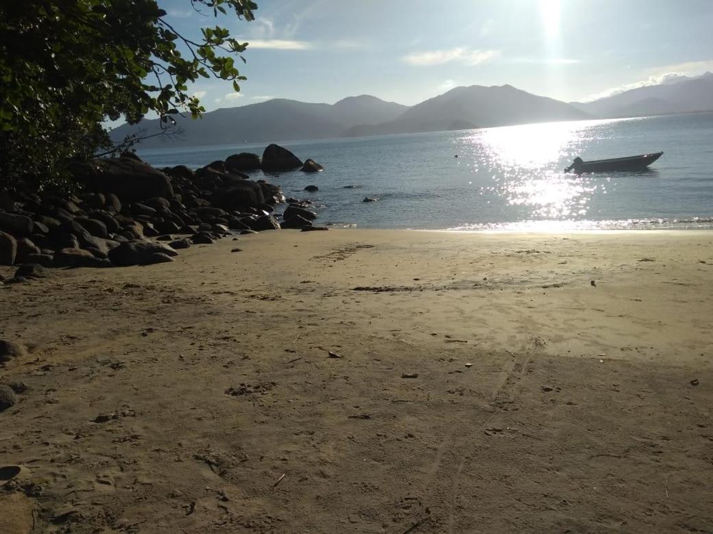 Ubatuba Surf Hostel, Apenas A 60 Metros Da Praia Da Lagoinha! Eksteriør billede